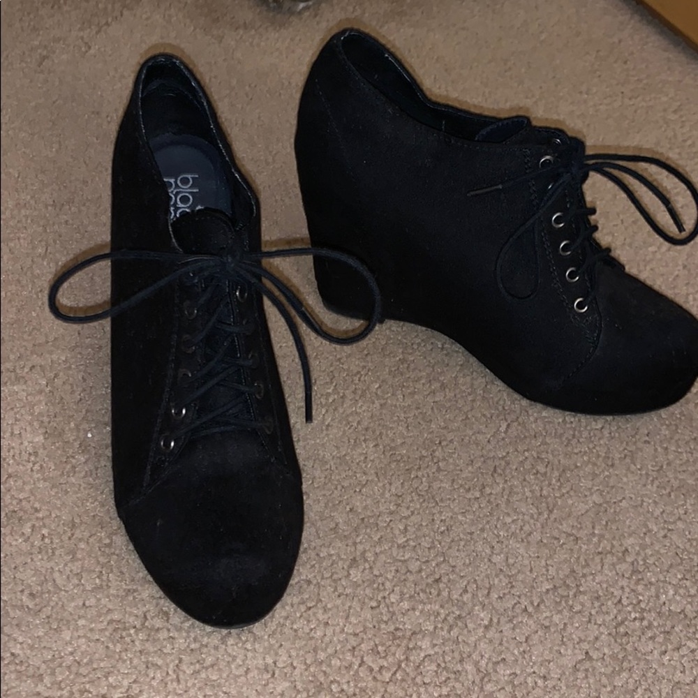Black suede wedges